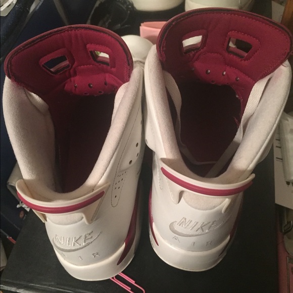 Jordan 6 “maroon” 2015 ⚠️NFS⚠️ - Picture 2 of 6